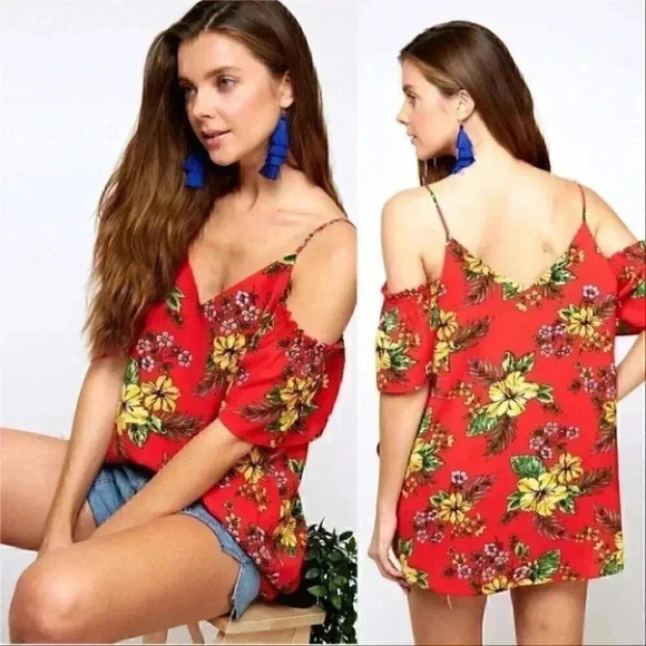 FLORAL TOP - Picture 1 of 2